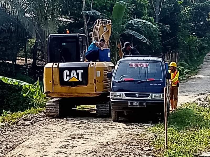 Proyek Rp9,7 Miliar di Lebak Diduga Gunakan Solar Subsidi untuk Alat Berat