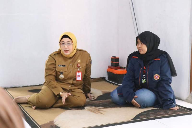 Wabup Intan Tinjau RTLH Pasir Bolang, Tegaskan Komitmen Hadirkan Hunian Layak dan Sehat bagi Warga