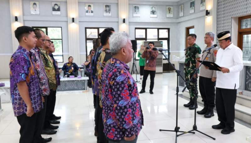 Bupati Tangerang Lantik Forum Tanggung Jawab Sosial dan Lingkungan Perusahaan