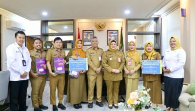 Momentum Pembenahan ASN: Wabup Tangerang Serahkan Ratusan SK Kenaikan Pangkat dan Pensiun