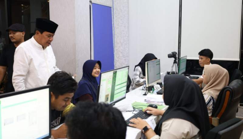 Bupati Tangerang Apresiasi Pelayanan Kecamatan Curug Hingga Malam Hari