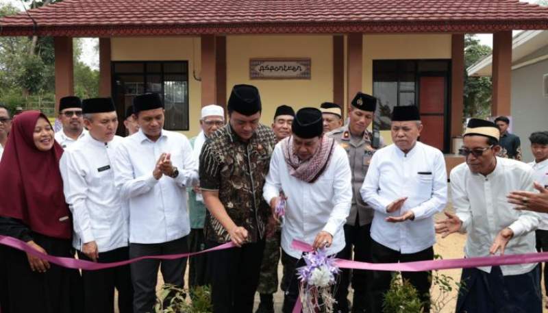 Resmikan Asrama Ponpes Ishlaahul Ummah, Bupati Tangerang: Santri Kini Lebih Nyaman dan Aman Menuntut Ilmu