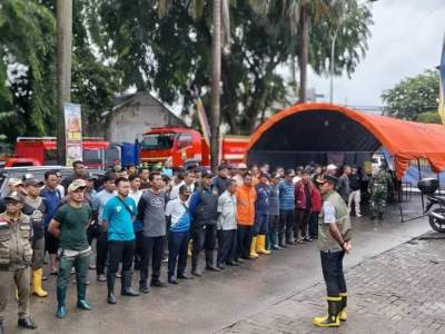 Pemkot Tangerang Kerahkan Ratusan Personel, Pemulihan Pascabanjir di Kecamatan Priuk Dipercepat
