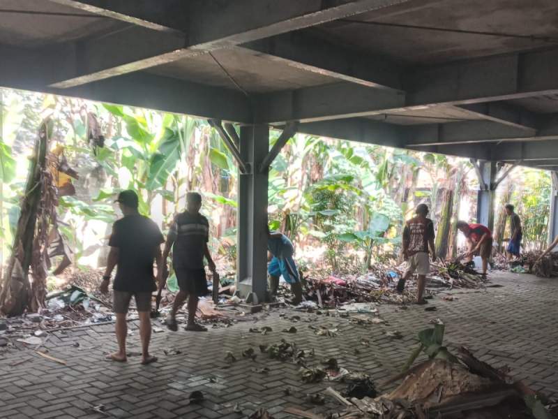 Warga RW 01 Cimone Jaya Gelar Kerja Bakti Bulanan, Wujudkan Lingkungan Bersih dan Guyub