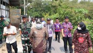 Tinjau Lahan Rencana Pembangunan TPS3R di Desa Pematang dan Pasir Nangka Kecamatan Tigaraksa, Wabup Intan Dorong Pengelolaan Sampah Berbasis Teknologi