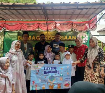 PT. Busana Remaja Agracipta Berbagi Keceriaan Kepada Anak Yatim Piatu Dan Dhuafa