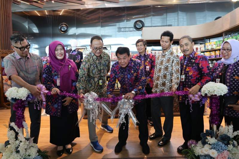 Pintu Baru UMKM Tangerang Mendunia, Sentral Oleh-Oleh di Bandara Soetta Resmi Dibuka