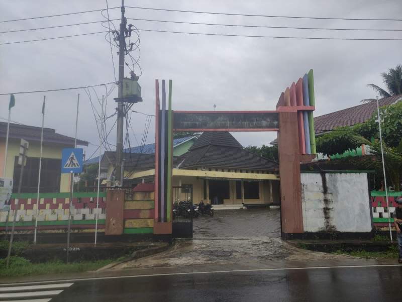 Meski Duduk di DPRD, Legislator PKS Lebak Diduga Tetap Menjabat Kepala Sekolah