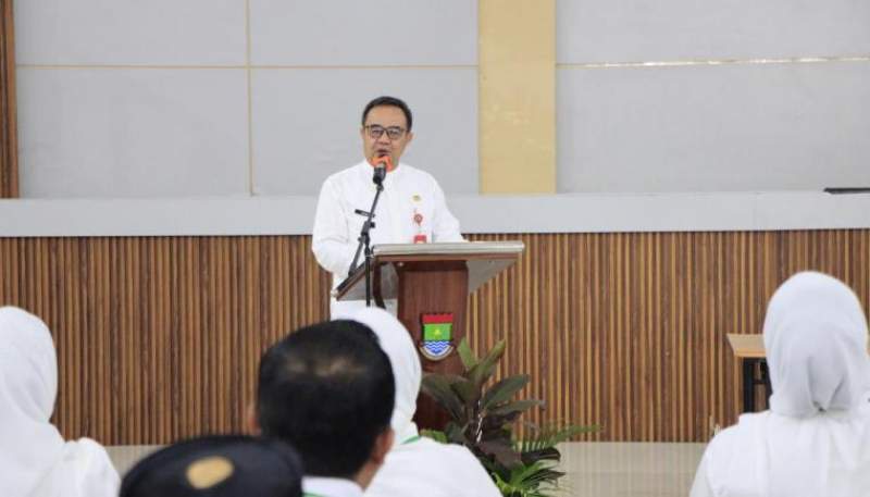 Sekda Soma Atmaja Tutup Pelatihan Policy Brief Angkatan I