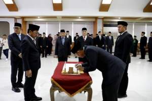 Wali Kota Tangerang Lantik dan Mutasi 102 Pejabat, Perkuat Birokrasi dan Tingkatkan Pelayanan Publik