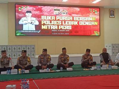 Kapolres Lebak AKBP Herfio Zaki Pererat Sinergitas dengan Insan Pers Lewat Buka Puasa Bersama