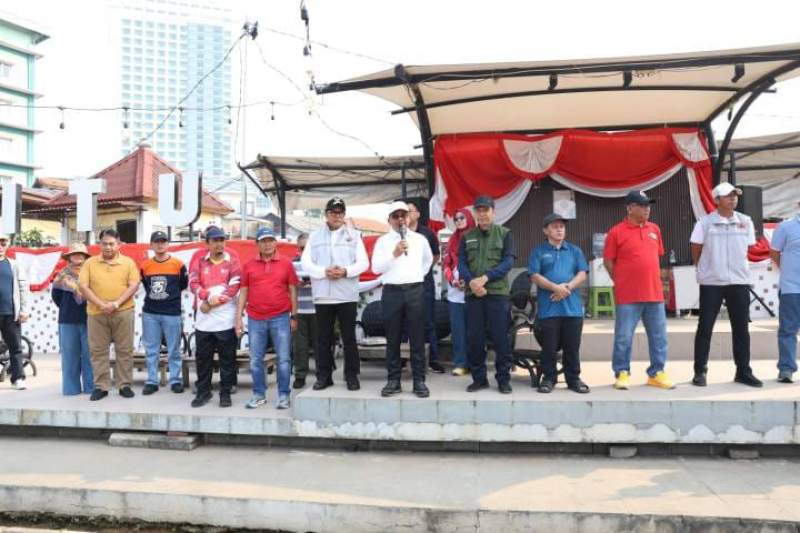Semarak HUT ke-81 RI, Pemkot Tangerang Tebar 1 Ton Ikan Lele untuk Mancing Bersama di Situ Gede