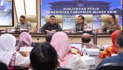 Terima Kunker Pemkab Muara Enim, Sekda Tegaskan Komitmen Lindungi Pekerja Rentan Lewat Jaminan Sosial