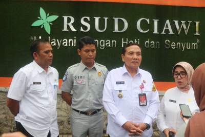 Pemkab Bogor Berikan Bantuan Sosial untuk Korban Kecelakaan Lalu Lintas Gerbang Tol Ciawi