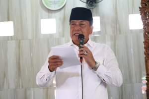 Bupati Tangerang Laksanakan Jumat Keliling dan Serahkan Bantuan di Masjid Jami Nurul Amal Panongan