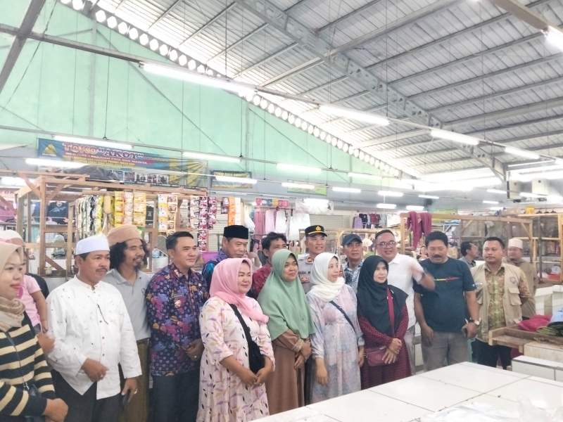 Pedagang Pasar Cisoka Mengeluh Tertekan, Camat Turun Tangan Redam Rencana Demonstrasi