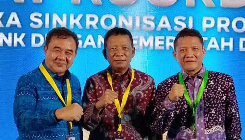 Sekda dan Kepala Bappeda Hadiri Rakor Sinkronisasi Program Kementerian dan LPNK dengan Pemerintah Daerah