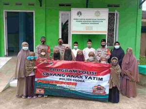 Polisi Sayang Anak Yatim, Polsek Cisoka Sambangi Ponpes Rumah Qur&rsquo;an Hidayutallah