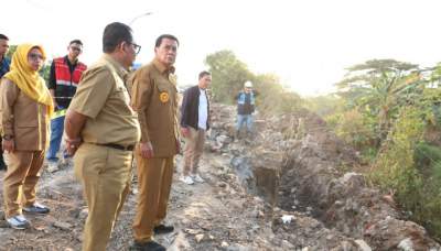 Bupati Tangerang Tinjau Perbaikan Jalan Jati Gintung–Cituis