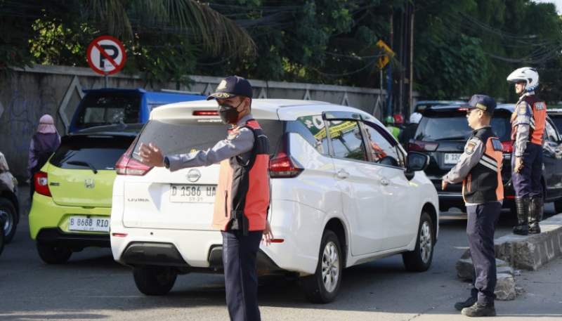 Dishub Kabupaten Tangerang Terjunkan Personel Atur Lalu Lintas di Kelapa Dua