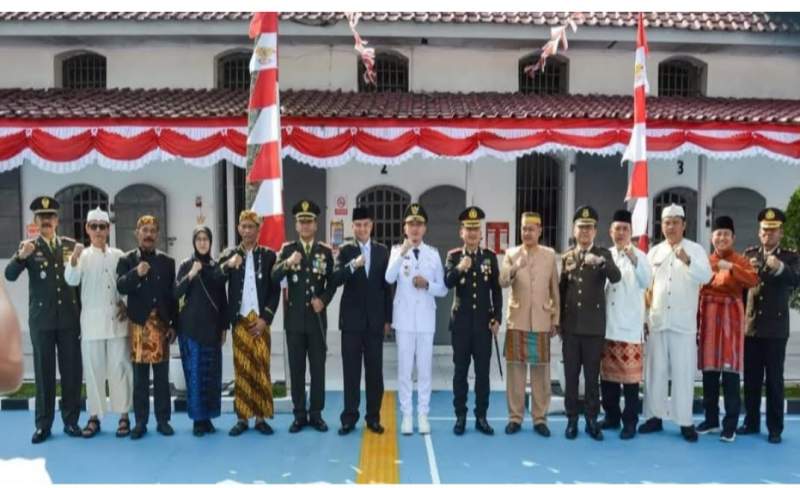 Peringati HUT RI ke-80, Belasan Napi di Lebak Dapat Remisi dari Bupati