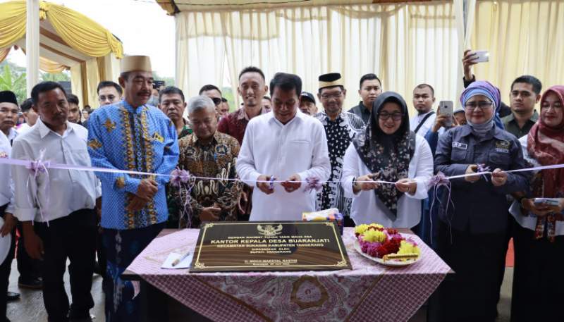 Resmikan Kantor Desa Buaran Jati, Bupati Maesyal: Tingkatkan Pelayanan dan Sistem Pemerintahan