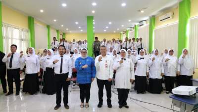 Wabup Intan Tutup Kegiatan Pengembangan Kompetensi Pelatihan Penatausahaan Dana BOS