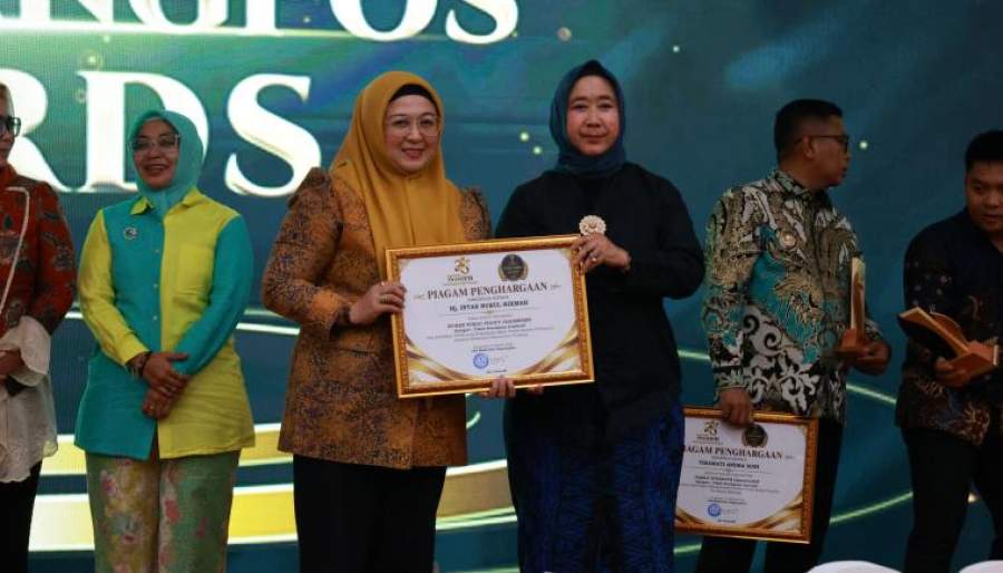 Terima Tangerang Pos Awards 2026, Wabup Intan: Jadi Penguatan Kebijakan Publik dan Ketahanan Keluarga