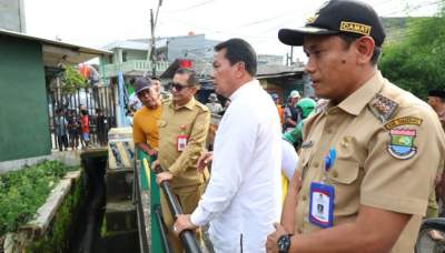 Bupati Tangerang Tinjau Penyempitan Kali Cirarab, Siapkan Penurapan Bersama BBWS Kementerian PU