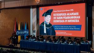 Retrospeksi 35 Tahun Ekowisata &amp; Kritik Prof. Ricky Avenzora atas Pola Penyegelan Objek Wisata