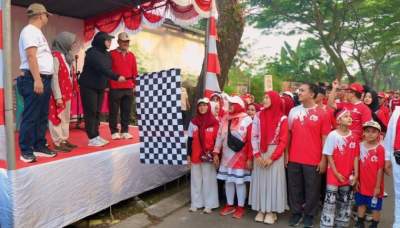 Gerak Jalan Sehat HUT RI ke-81 di Panongan Meriah, Wabup Intan Ajak Warga Jaga Kekompakan