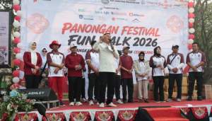 Bupati Tangerang Lepas Peserta Fun Walk Semarak HUT RI di Panongan