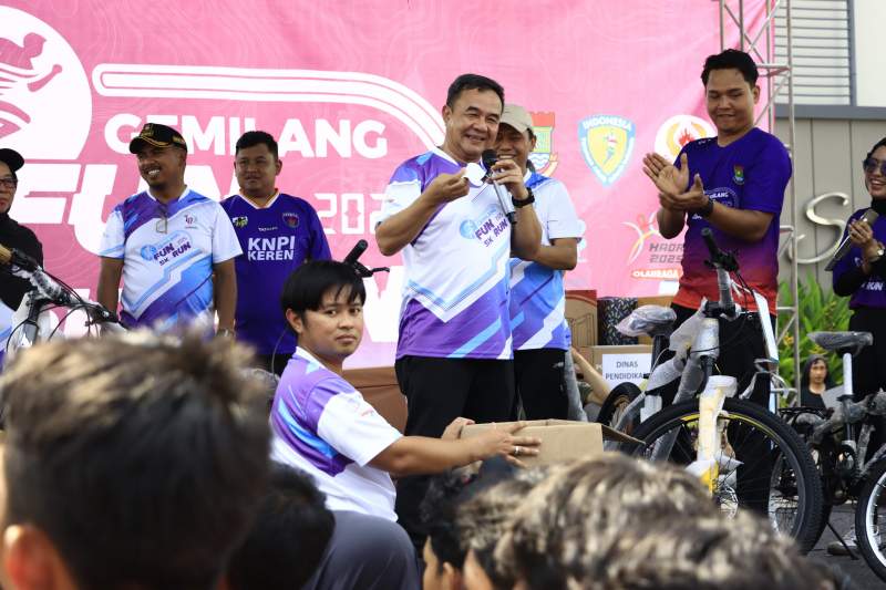 Peringati Haornas dan HUT Kabupaten Tangerang, Ribuan Warga Meriahkan Gemilang Fun Run