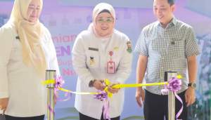 Wabup Intan Resmikan Garden Library di Scientia Square Park, Dorong Minat Baca Generasi Muda