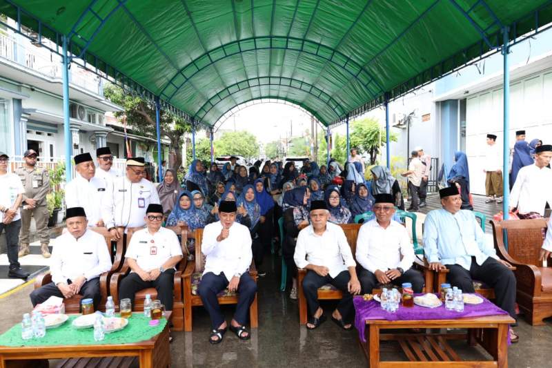 Bupati Tangerang Sambangi Kutabumi, Resmikan Masjid Al Wustho dan Salurkan Bantuan Baznas