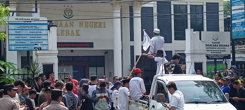 Panggung Korupsi di Lebak: Rakyat Murka, Kejari Diduga Jadi Penonton!