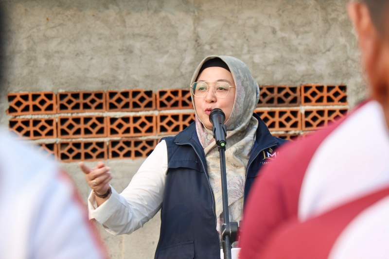 Wabup Intan dan Kapolresta Tangerang Turun Tangan Bersihkan Sampah Liar di Tigaraksa