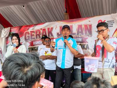 Antusias Ribuan Masyarakat Cisoka Jalan Kaki Berkilo-kilo Meter