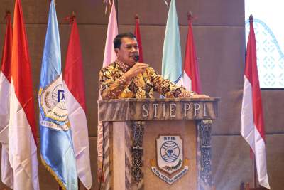 Pesan Bupati Maesyal Rasyid di Wisuda STIE PPI: Lulusan Harus Jadi Agen Perubahan Pembangunan Daerah