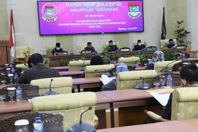 Wabup Tangerang Sampaikan Penjelasan Bupati Terhadap Raperda Pertanggungjawaban Pelaksanaan APBD Tahun 2020