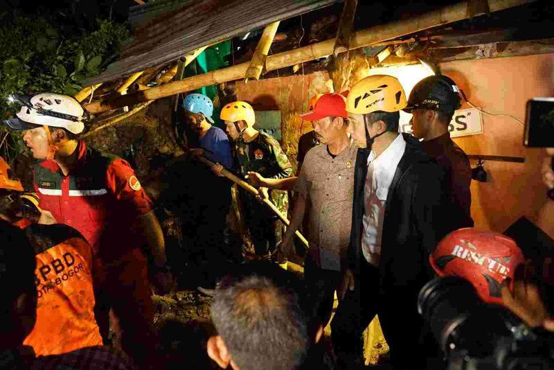 Seorang Polisi Tewas, 8 Orang Tertimbun Saat Asyik Mancing di Bogor, Dedie A Rachim: Tingkatkan Kewaspadaan