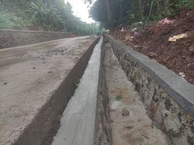 PEKERJAAN DRAINASE DAN JEMBATAN BAROS–PETIR DIDUGA ASAL JADI, BADAK BANTEN PERJUANGAN: INI HARUS DIBONGKAR TUNTAS!