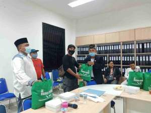 KWRI Kabupaten Tangerang Berikan Bantuan Sembako Untuk Lansia Dan Santuni Anak Yatim Piatu
