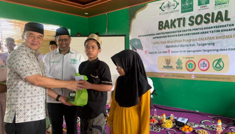 Sekda Tangerang Hadiri Bakti Sosial PCNU, Santuni Anak Yatim dan Dhuafa
