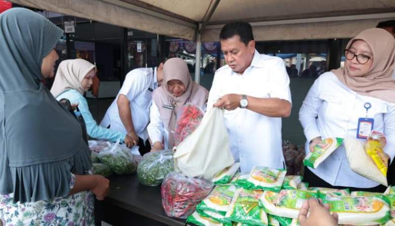 Perkuat Pengendalian Inflasi, Bupati Tangerang Buka Warteksi Gemilang Jual Sembako di Bawah Harga Pasar