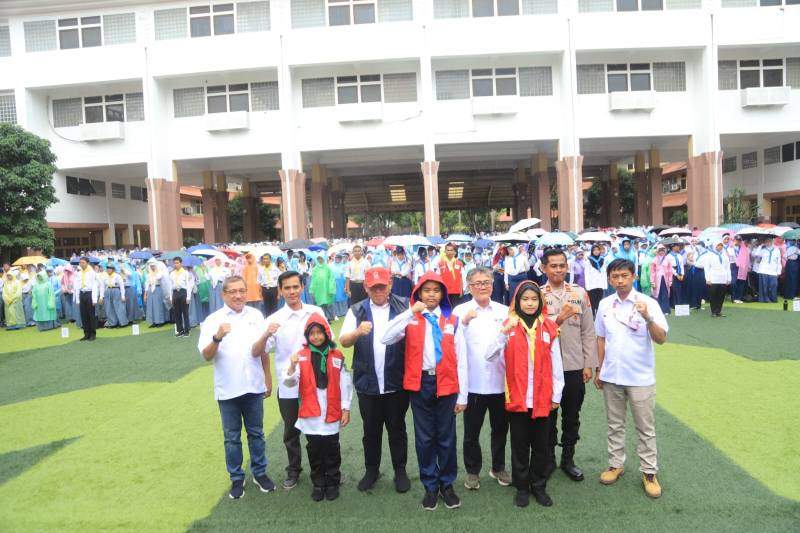 PMI Kota Tangerang Lantik 1.500 Anggota Palang Merah Remaja