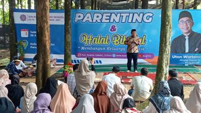 Parenting &amp; Halal Bihalal ASIS, Empati Jadi Kunci Pendidikan Anak di Era Digital