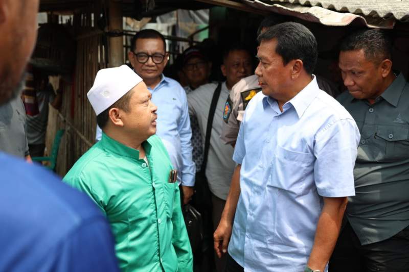 Bupati Tangerang Kunjungi Rumah Warga Kecamatan Kresek Yang Akan Direhab