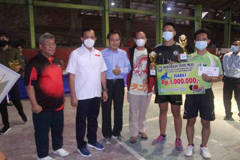 Plh Bupati OKU Hadiri penutupan Acara Kejurda Tenis Meja Bupati OKU CUP tahun 2021 Se-Sumbagsel