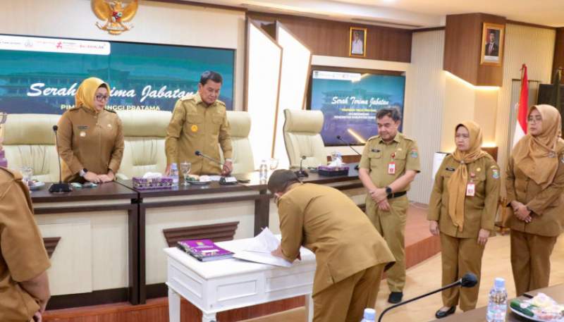 Serah Terima Jabatan 15 Pejabat Eselon II Lingkup Pemkab Tangerang Digelar